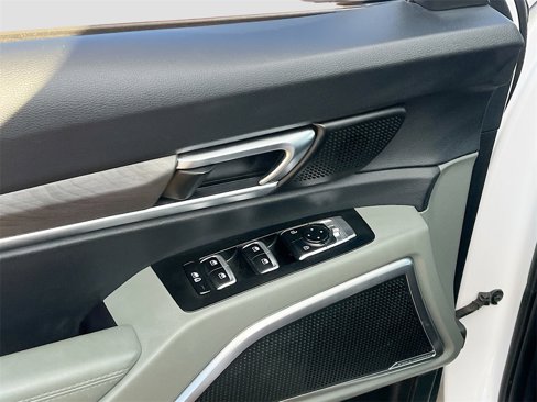 Used 2024 Kia Telluride EX X-Line image 18