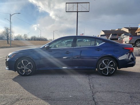 Used 2023 Nissan Altima 2.5 SR image 4