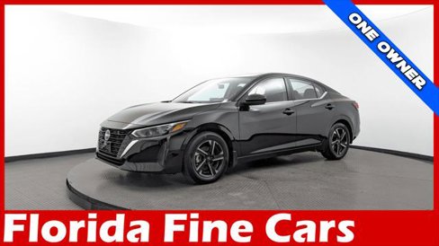 Used 2025 Nissan Sentra SV image 1