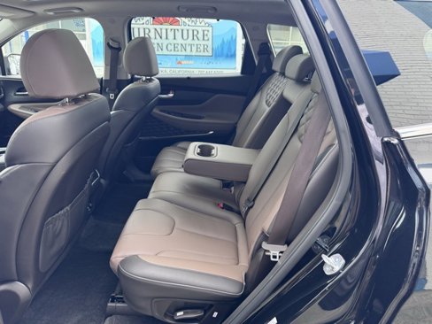 Used 2023 Hyundai Santa Fe Limited w/ Cargo Package image 10