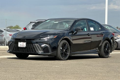 New 2026 Toyota Camry SE image 8