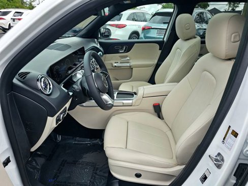 New 2026 Mercedes-Benz GLB 250 4MATIC image 17