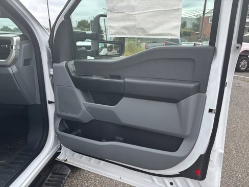 New 2025 Ford F250 XLT image 16