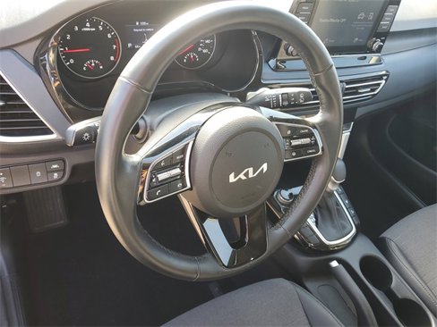 Certified 2023 Kia Seltos S image 17