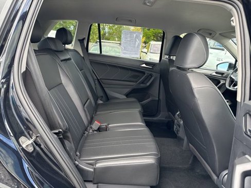 Certified 2024 Volkswagen Tiguan SE image 22