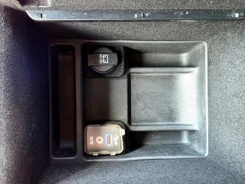 Used 2014 Dodge Charger SE image 67
