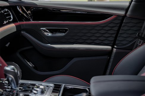 New 2025 Bentley Flying Spur Plug-In Hybrid image 21