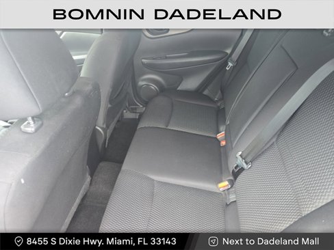 Used 2021 Nissan Rogue Sport S image 15