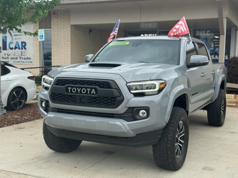 Used 2020 Toyota Tacoma TRD Sport image 1
