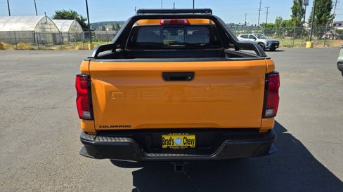 New 2025 Chevrolet Colorado Z71 w/ Midnight Edition image 5