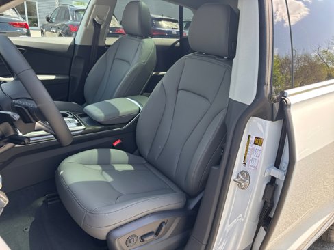 New 2025 Audi Q8 Premium image 29