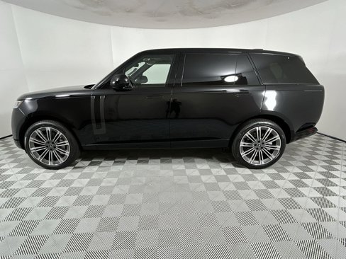 New 2025 Land Rover Range Rover Long Wheelbase SE image 2