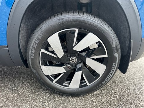 New 2025 Volkswagen Atlas Cross Sport SE image 22