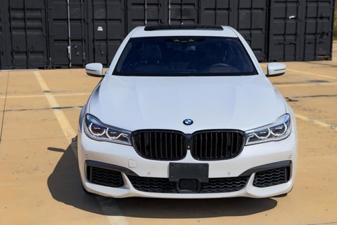 Used 2019 BMW M760i xDrive image 20