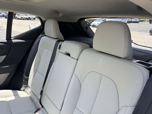 New 2026 Volvo XC40 B5 Ultra w/ Protection Package Premier image 26