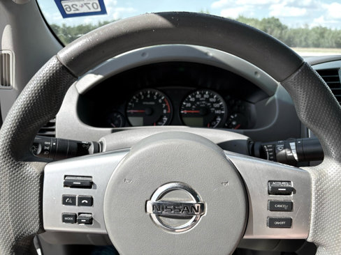 Used 2016 Nissan Frontier SV image 33