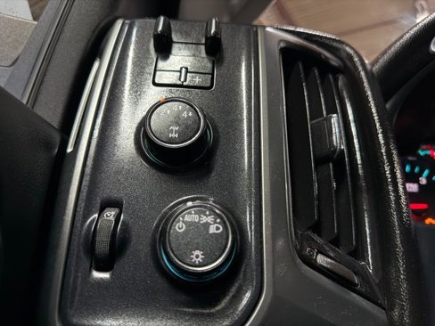 Used 2016 Chevrolet Silverado 2500 LT image 23