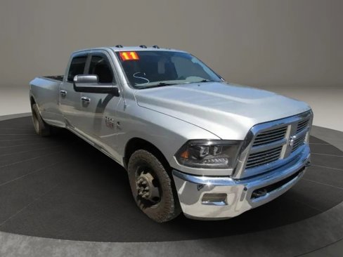 Used 2011 RAM 3500 Big Horn image 4
