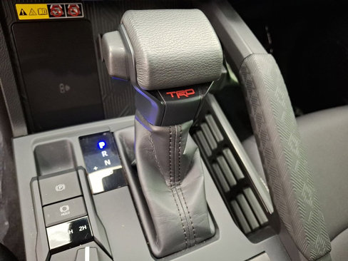 Used 2024 Toyota Tacoma TRD Sport image 12