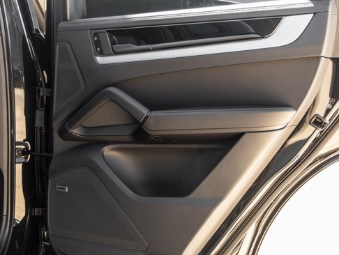 New 2026 Porsche Cayenne Coupe image 31