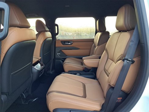 New 2026 Nissan Armada SL image 5