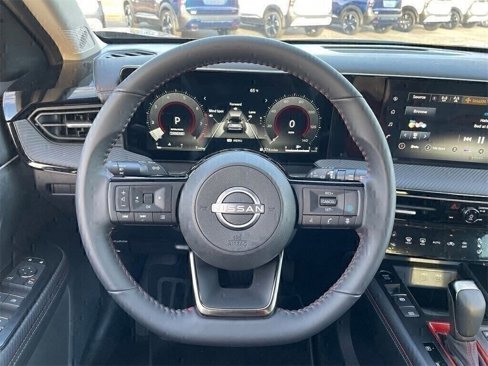 New 2025 Nissan Kicks SR image 7