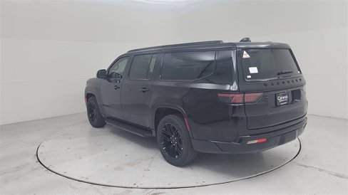 New 2025 Jeep Wagoneer L Series II w/ Premium Group I image 12