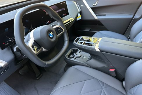 New 2026 BMW iX xDrive60 w/ Premium Package image 7