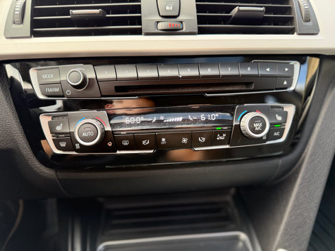 Used 2018 BMW 320i xDrive Sedan image 39