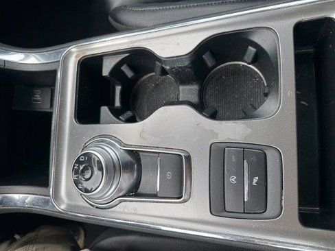 Used 2024 Ford Edge Titanium image 33