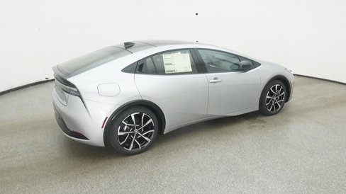 New 2025 Toyota Prius XLE image 21