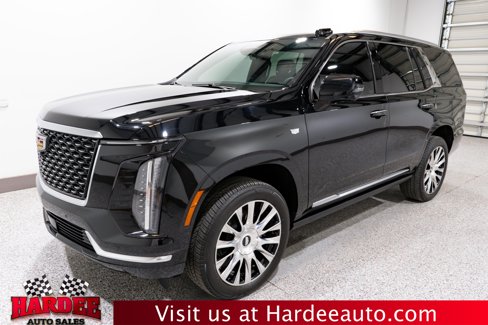 Used 2025 Cadillac Escalade Premium Luxury image 2