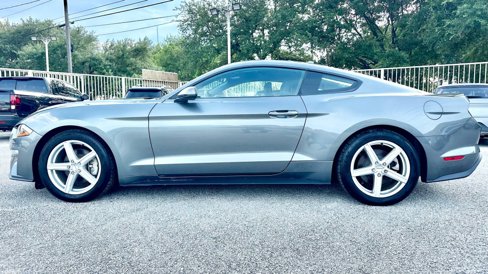 Used 2022 Ford Mustang Premium image 8