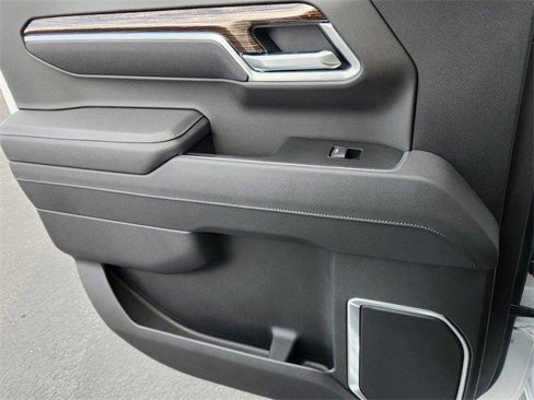 New 2026 GMC Sierra 1500 Elevation image 11