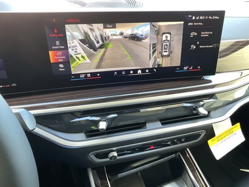 New 2026 BMW X7 xDrive40i w/ Premium Package image 16