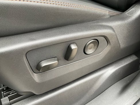 New 2026 GMC Sierra 1500 AT4 w/ AT4 Premium Package image 17
