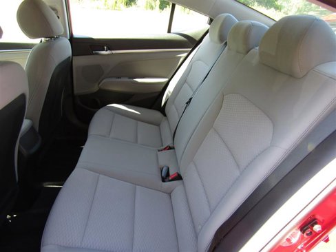 Used 2020 Hyundai Elantra SE image 26