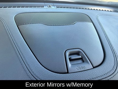 Certified 2023 Jeep Cherokee Altitude Lux w/ Lux Elite Package image 12