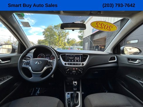 Used 2022 Hyundai Accent SEL image 19