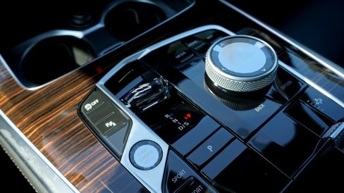 New 2026 BMW X7 M60i w/ Executive Package image 22