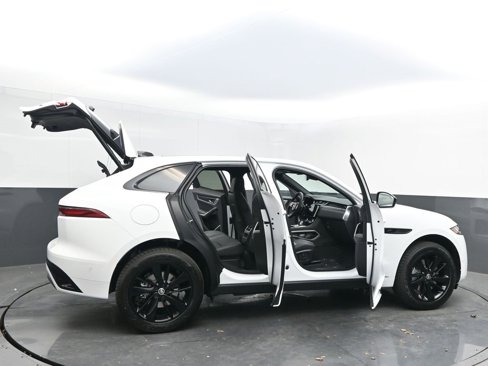 New 2026 Jaguar F-PACE R-Dynamic S image 37