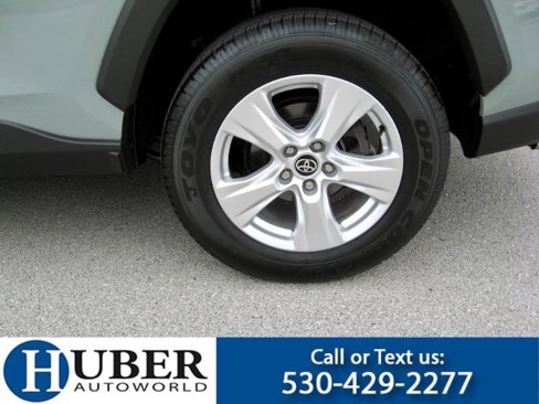 Used 2021 Toyota RAV4 XLE image 16