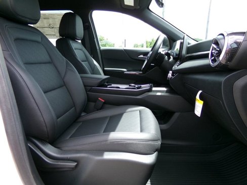 New 2026 Chevrolet Equinox LT w/ Convenience Package II image 18