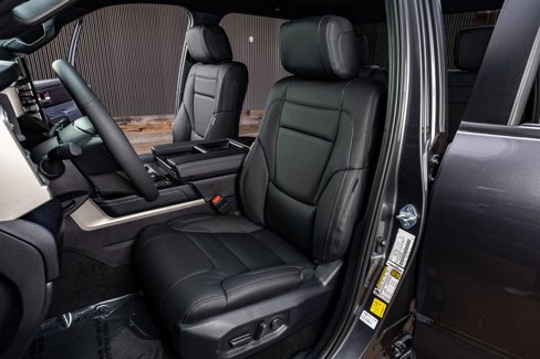 Used 2025 Toyota Tundra SR5 image 31