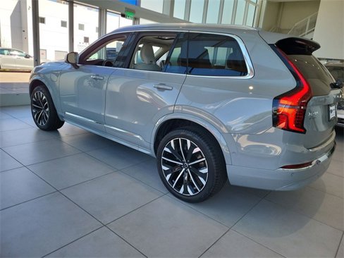 New 2026 Volvo XC90 T8 Ultra image 2