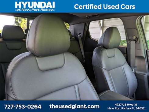 Used 2025 Hyundai Santa Cruz SEL image 6