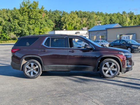 Used 2022 Chevrolet Traverse LT w/ LT Premium Package image 12