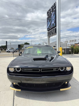 Used 2022 Dodge Challenger GT image 2