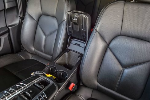 Used 2021 Porsche Macan image 30