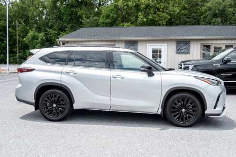 Used 2024 Toyota Highlander XSE image 12